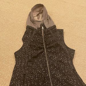 Lululemon Speckled/Striped Vest